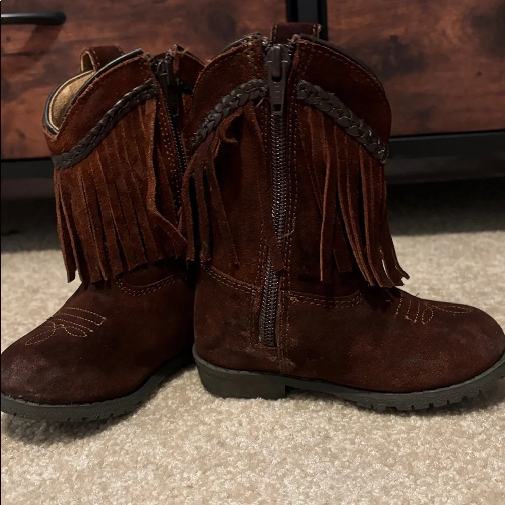 Minnetonka Kids Fringe Boots - Rich Brown